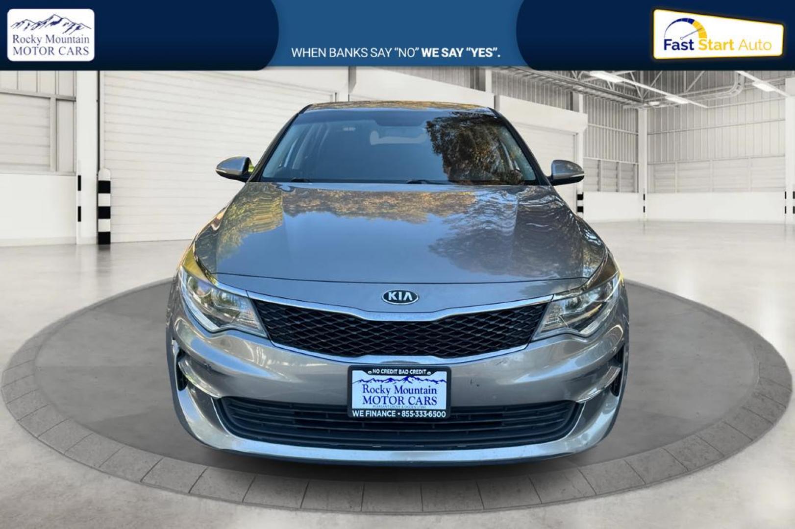 2018 Gray Kia Optima LX (5XXGT4L30JG) with an 2.4L L4 DOHC 16V engine, 6A transmission, located at 767 S State Road, Pleasant Grove, UT, 84062, (801) 785-1058, 40.354839, -111.736687 - Photo#7