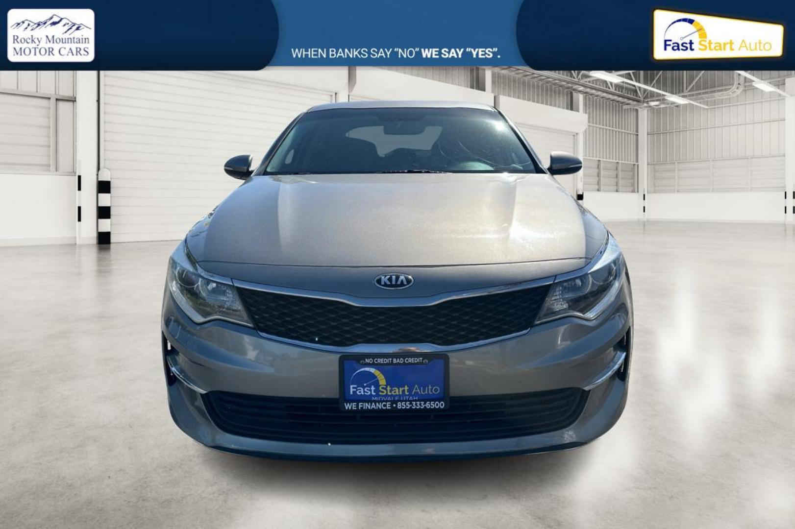 2018 Gray Kia Optima LX (5XXGT4L3XJG) with an 2.4L L4 DOHC 16V engine, 6A transmission, located at 767 S State Road, Pleasant Grove, UT, 84062, (801) 785-1058, 40.354839, -111.736687 - Photo#9