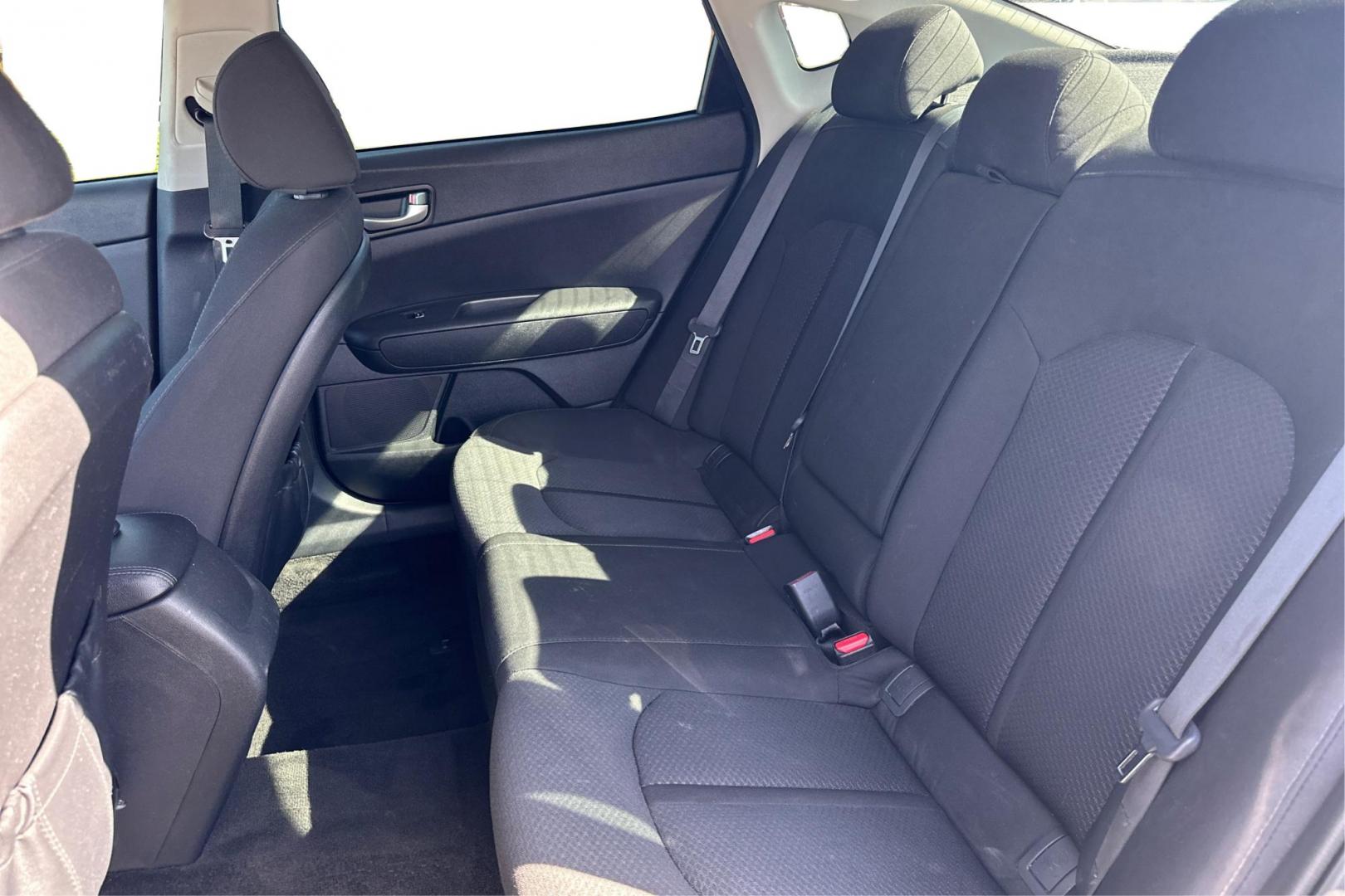 2018 Gray Kia Optima LX (5XXGT4L3XJG) with an 2.4L L4 DOHC 16V engine, 6A transmission, located at 767 S State Road, Pleasant Grove, UT, 84062, (801) 785-1058, 40.354839, -111.736687 - Photo#15