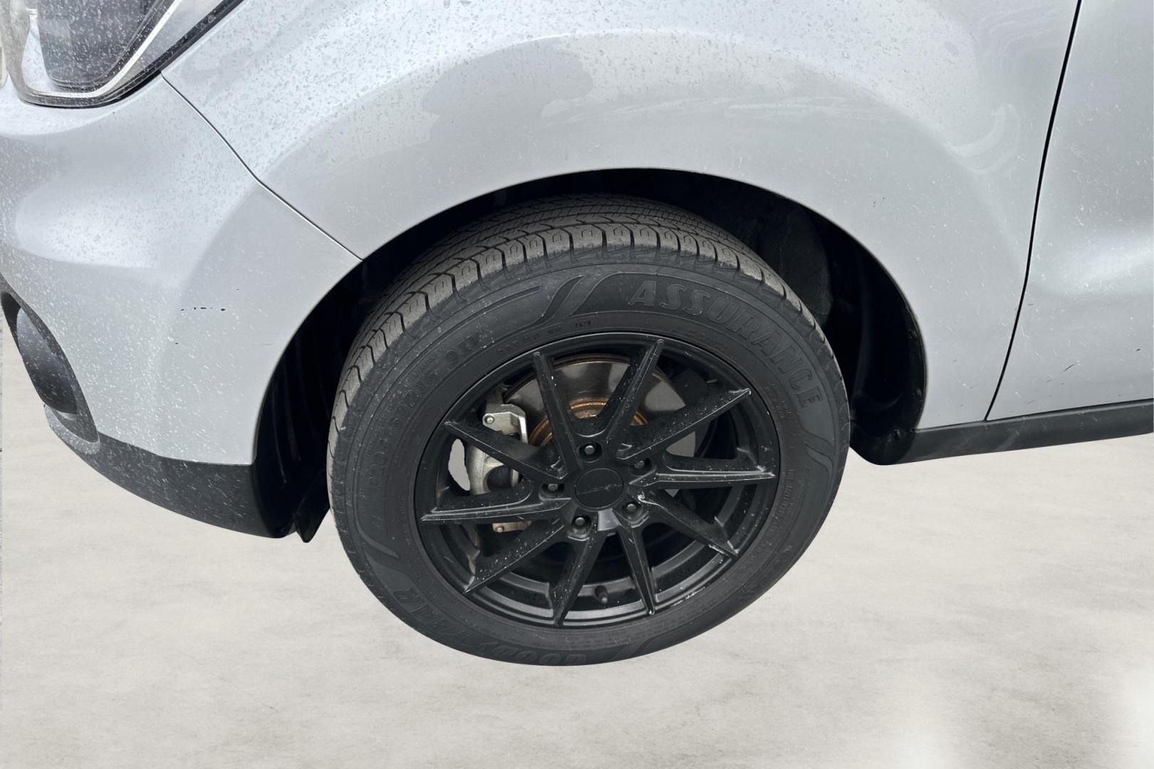 2018 Silver Kia Soul Base 6M (KNDJN2A24J7) with an 1.6L L4 DOHC 16V engine, 6M transmission, located at 7755 State Street, Midvale, UT, 84047, (801) 753-9063, 40.610329, -111.892159 - Photo#12