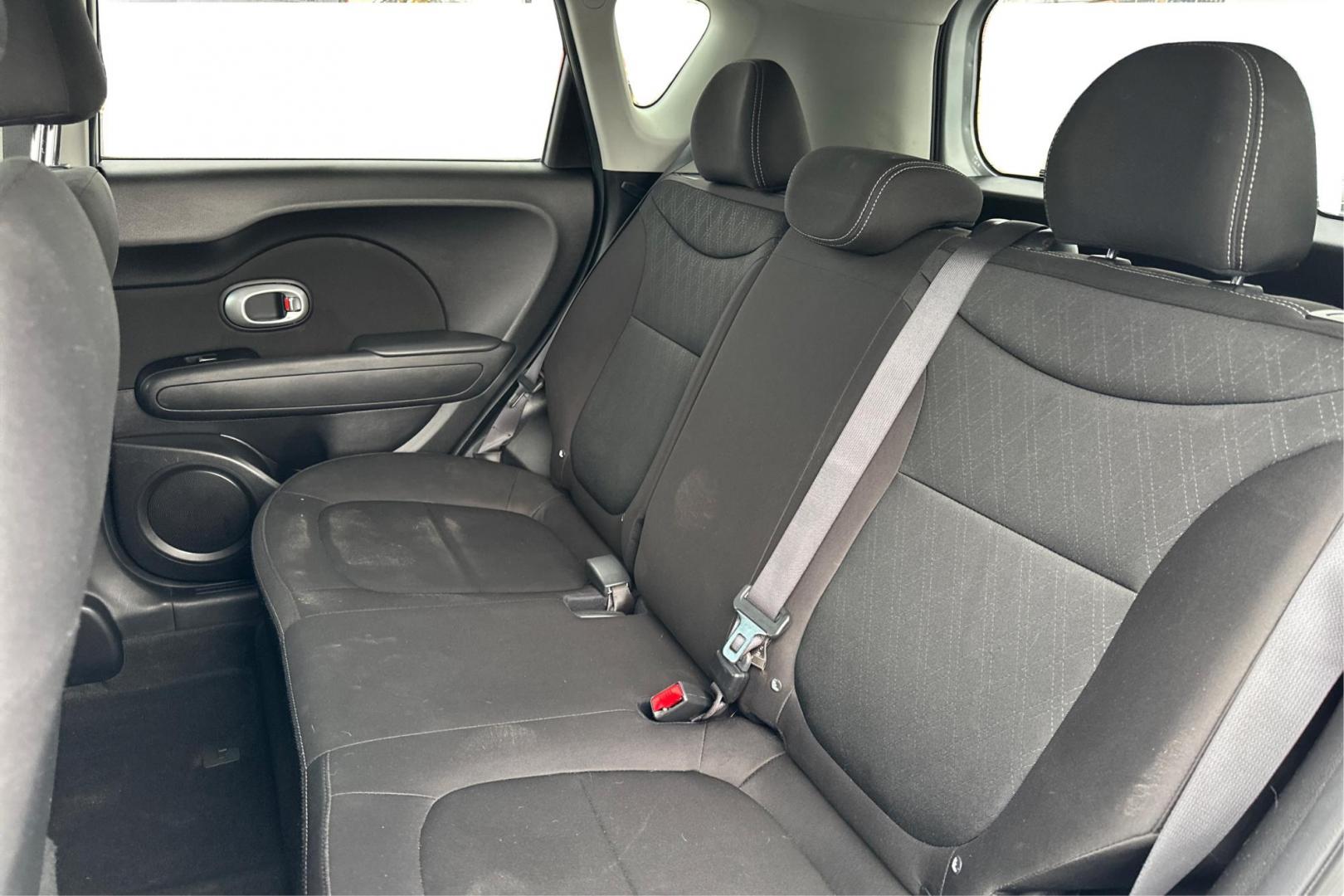 2018 Silver Kia Soul Base 6M (KNDJN2A24J7) with an 1.6L L4 DOHC 16V engine, 6M transmission, located at 7755 State Street, Midvale, UT, 84047, (801) 753-9063, 40.610329, -111.892159 - Photo#15