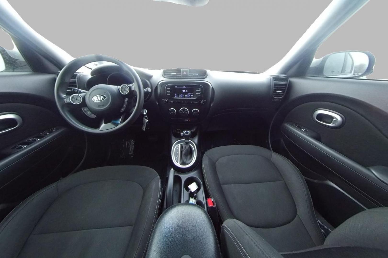 2018 Silver Kia Soul Base 6M (KNDJN2A24J7) with an 1.6L L4 DOHC 16V engine, 6M transmission, located at 7755 State Street, Midvale, UT, 84047, (801) 753-9063, 40.610329, -111.892159 - Photo#16