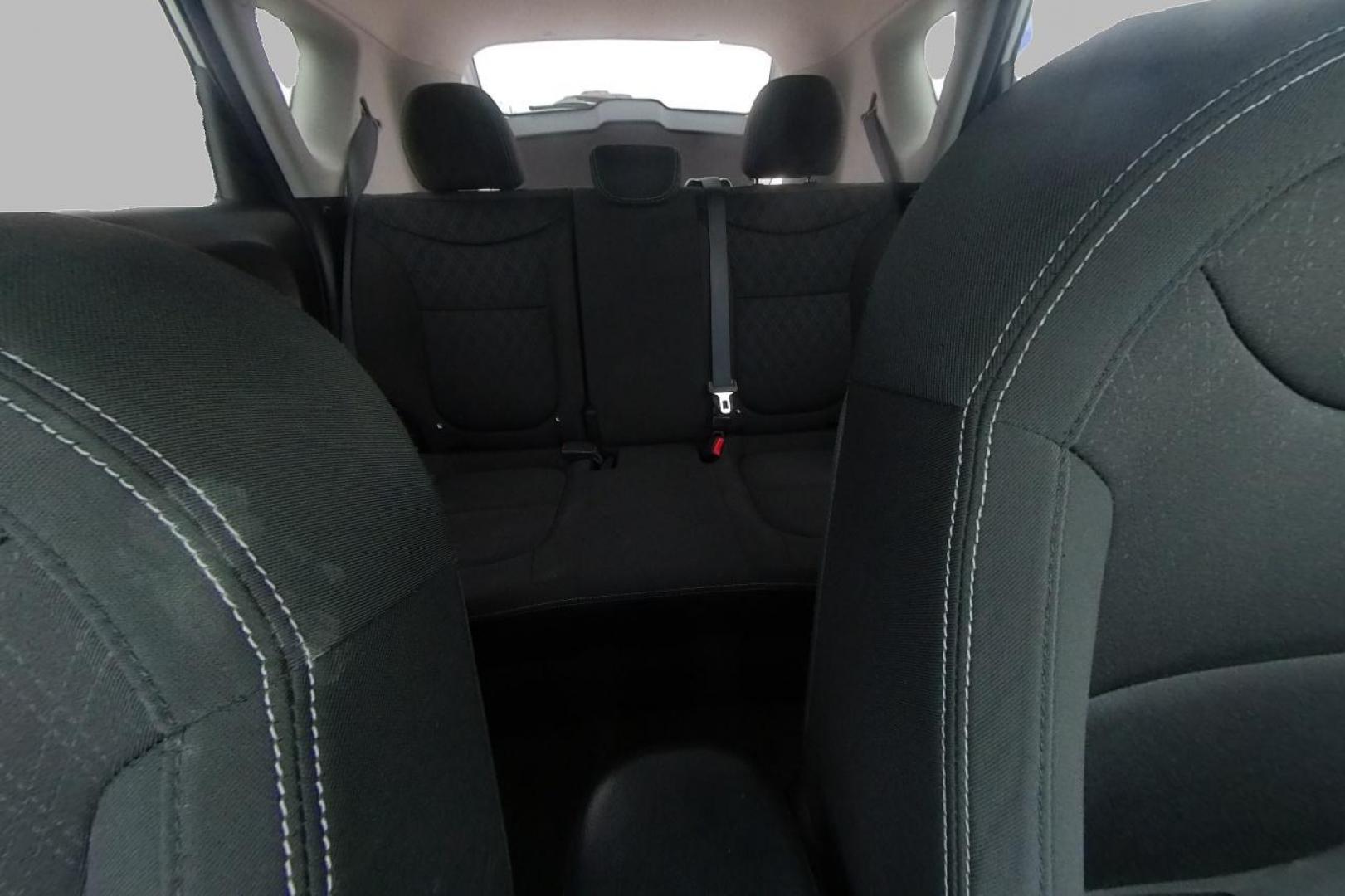 2018 Silver Kia Soul Base 6M (KNDJN2A24J7) with an 1.6L L4 DOHC 16V engine, 6M transmission, located at 7755 State Street, Midvale, UT, 84047, (801) 753-9063, 40.610329, -111.892159 - Photo#18