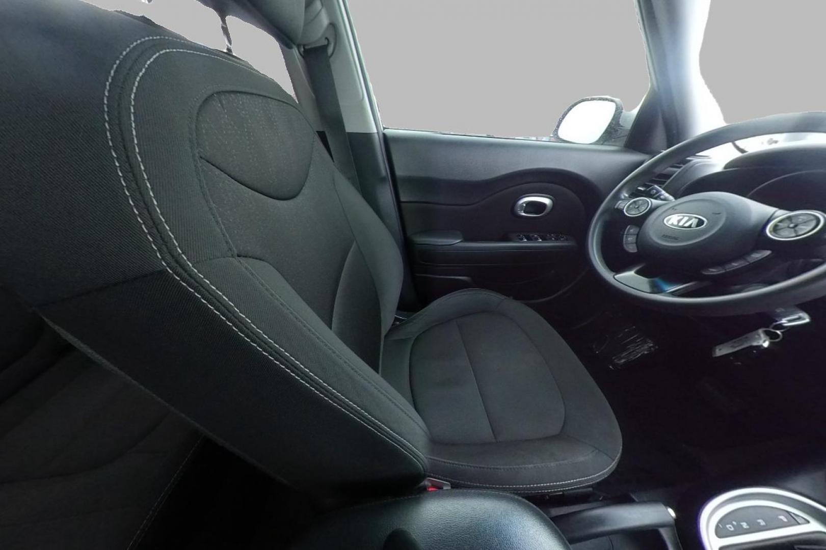 2018 Silver Kia Soul Base 6M (KNDJN2A24J7) with an 1.6L L4 DOHC 16V engine, 6M transmission, located at 7755 State Street, Midvale, UT, 84047, (801) 753-9063, 40.610329, -111.892159 - Photo#19