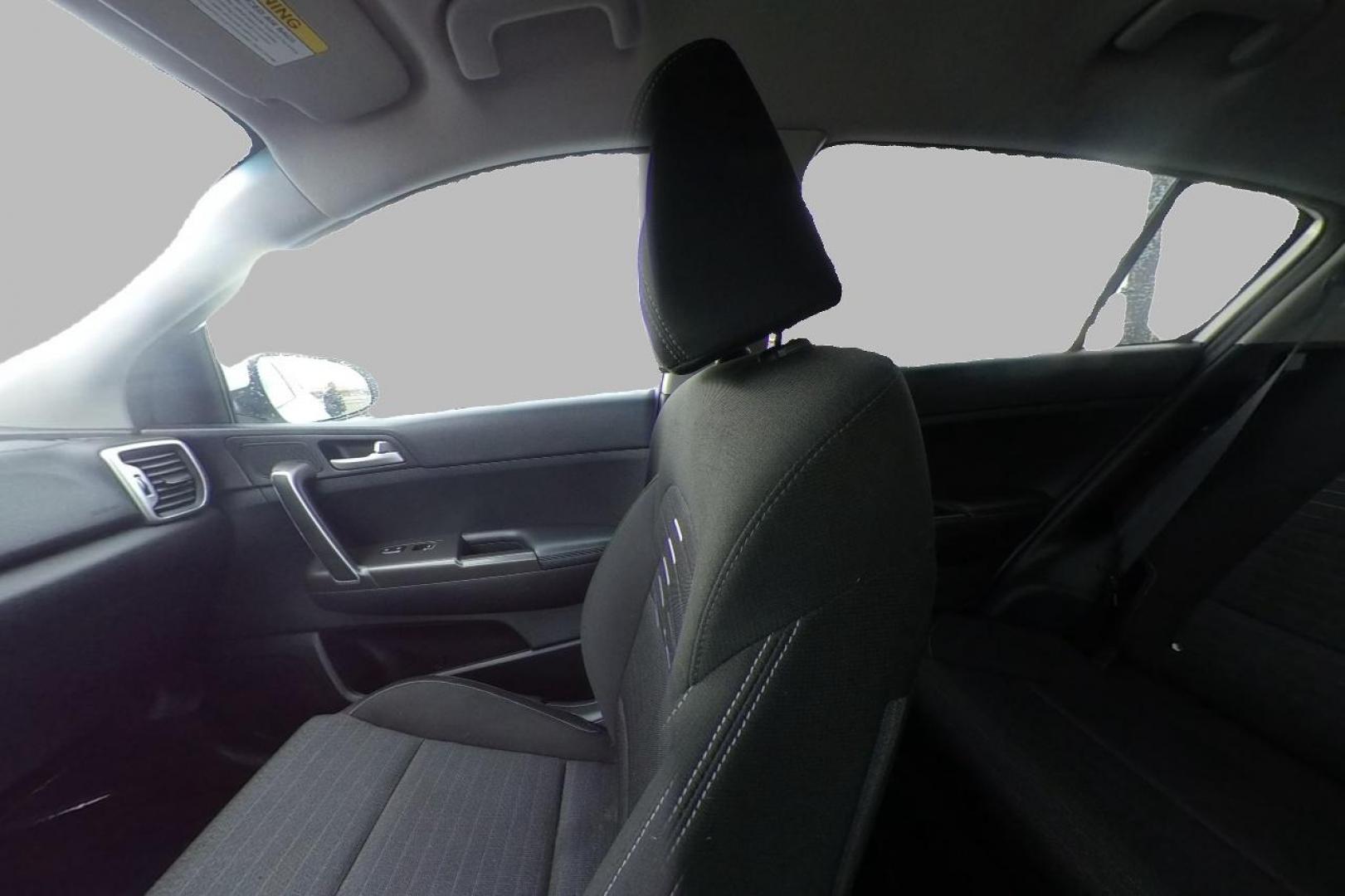 2018 White Kia Sportage LX FWD (KNDPM3AC7J7) with an 2.4L V6 DOHC 24V engine, 6A transmission, located at 7755 State Street, Midvale, UT, 84047, (801) 753-9063, 40.610329, -111.892159 - Photo#17