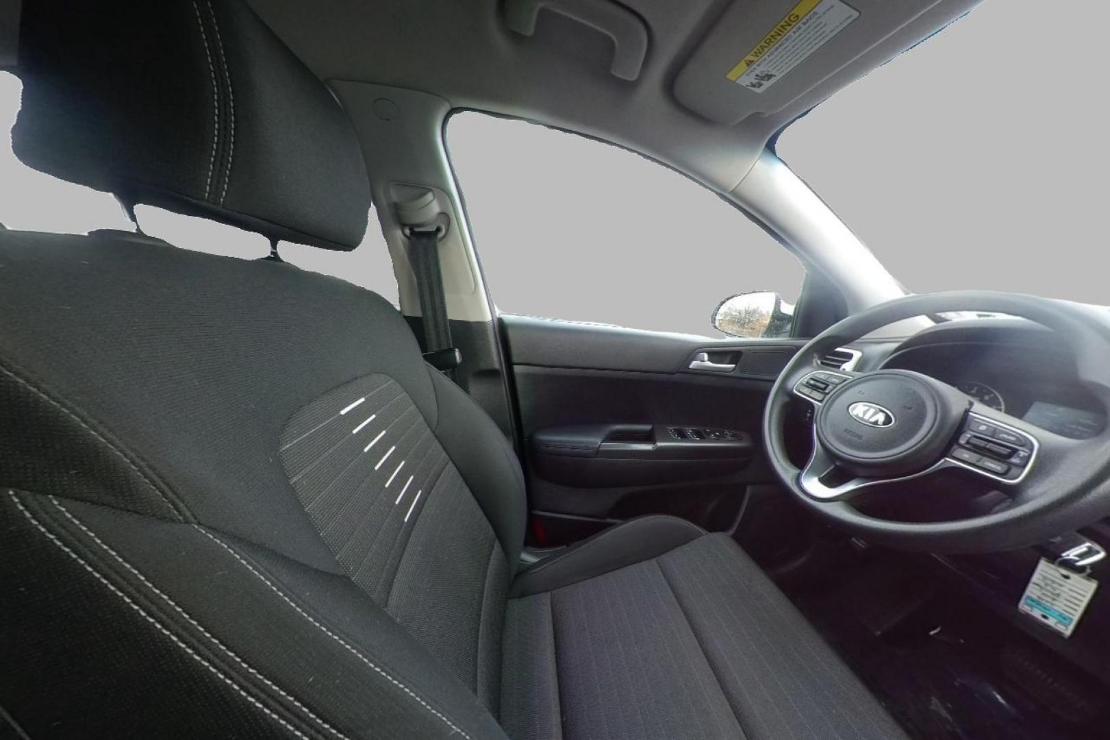 2018 White Kia Sportage LX FWD (KNDPM3AC7J7) with an 2.4L V6 DOHC 24V engine, 6A transmission, located at 7755 State Street, Midvale, UT, 84047, (801) 753-9063, 40.610329, -111.892159 - Photo#19