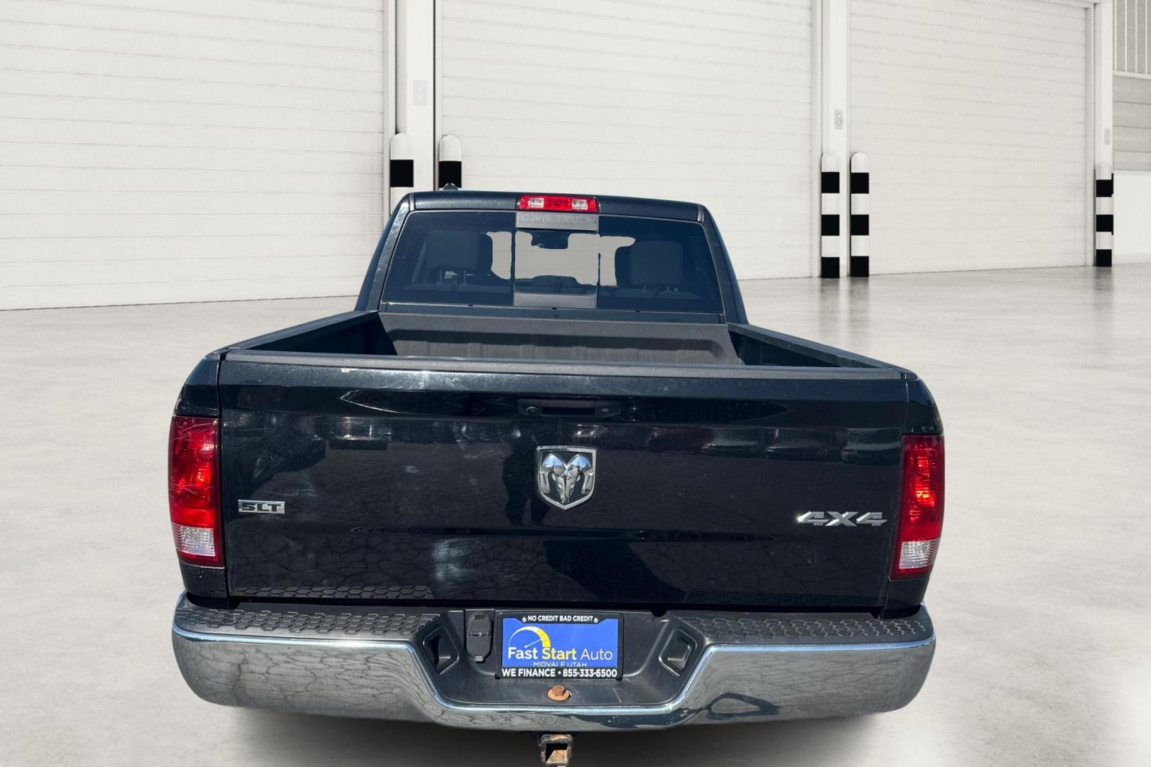 2018 Black RAM 1500 SLT Crew Cab SWB 4WD (1C6RR7LT4JS) with an 5.7L V8 OHV 16V engine, 8A transmission, located at 7755 State Street, Midvale, UT, 84047, (801) 753-9063, 40.610329, -111.892159 - Photo#13
