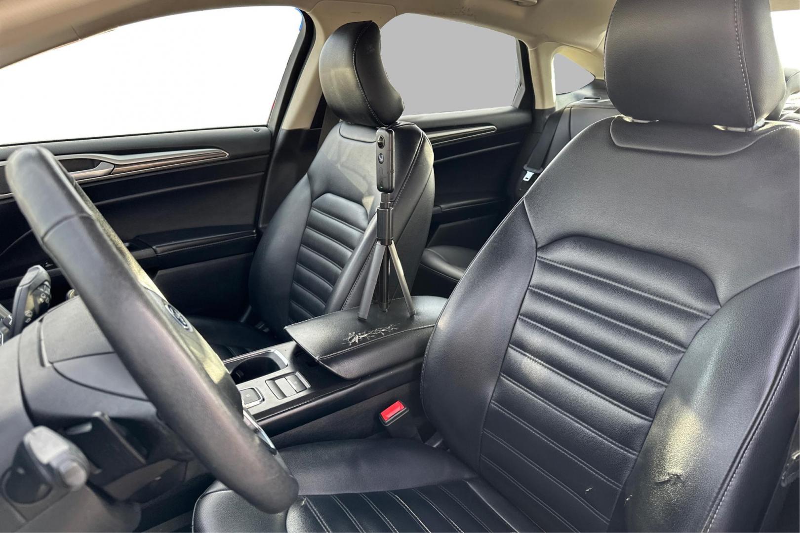 2019 Silver Ford Fusion SEL (3FA6P0CD1KR) with an 1.5L L4 DOHC 16V engine, 6A transmission, located at 344 S Washington Blvd, Ogden, UT, 84404, (801) 399-1799, 41.255482, -111.970848 - Photo#14