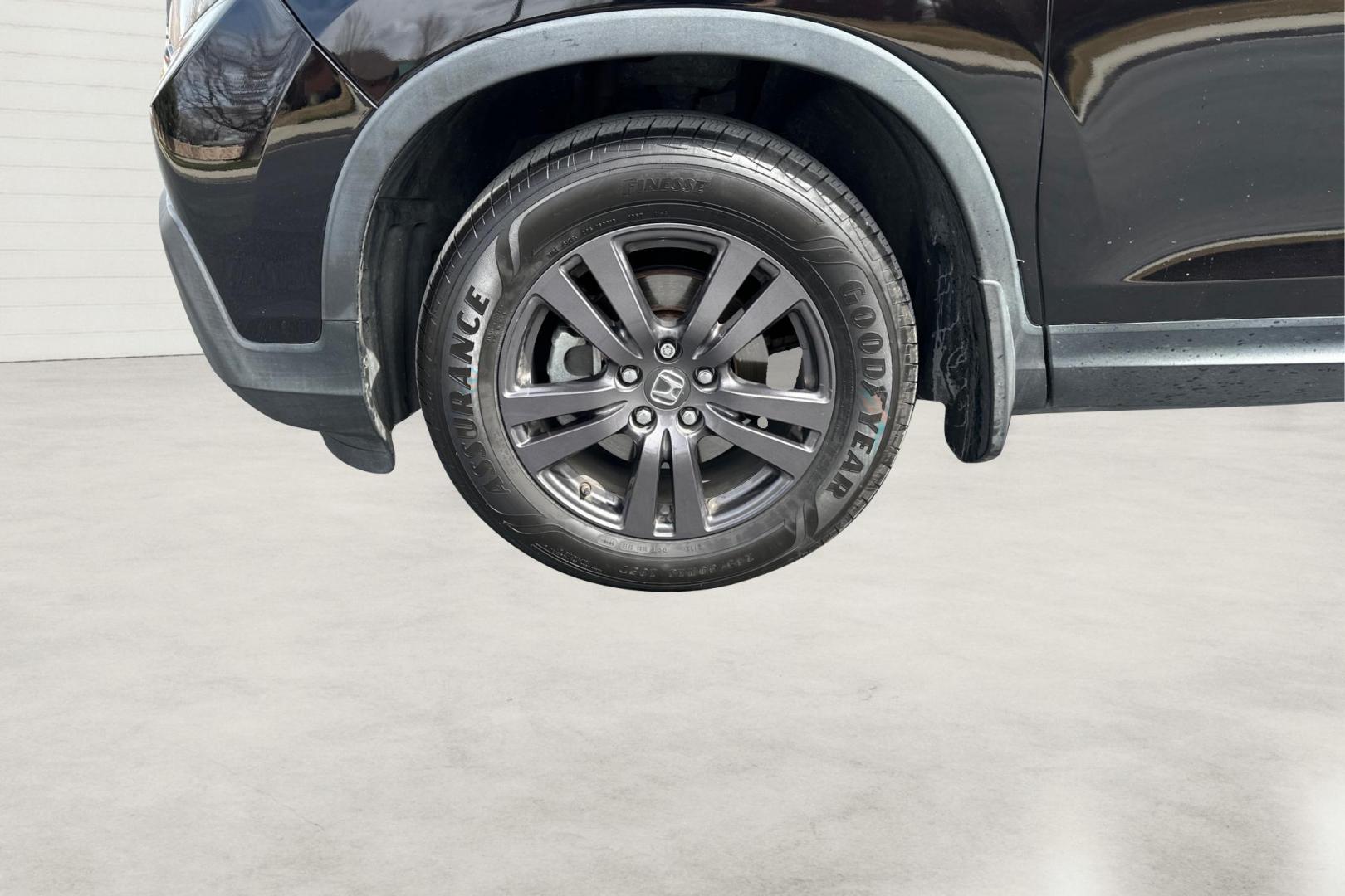 2019 Black Honda Ridgeline Sport (5FPYK2F15KB) with an 3.5L V6 SOHC 24V engine, 6A transmission, located at 7755 State Street, Midvale, UT, 84047, (801) 753-9063, 40.610329, -111.892159 - Photo#12