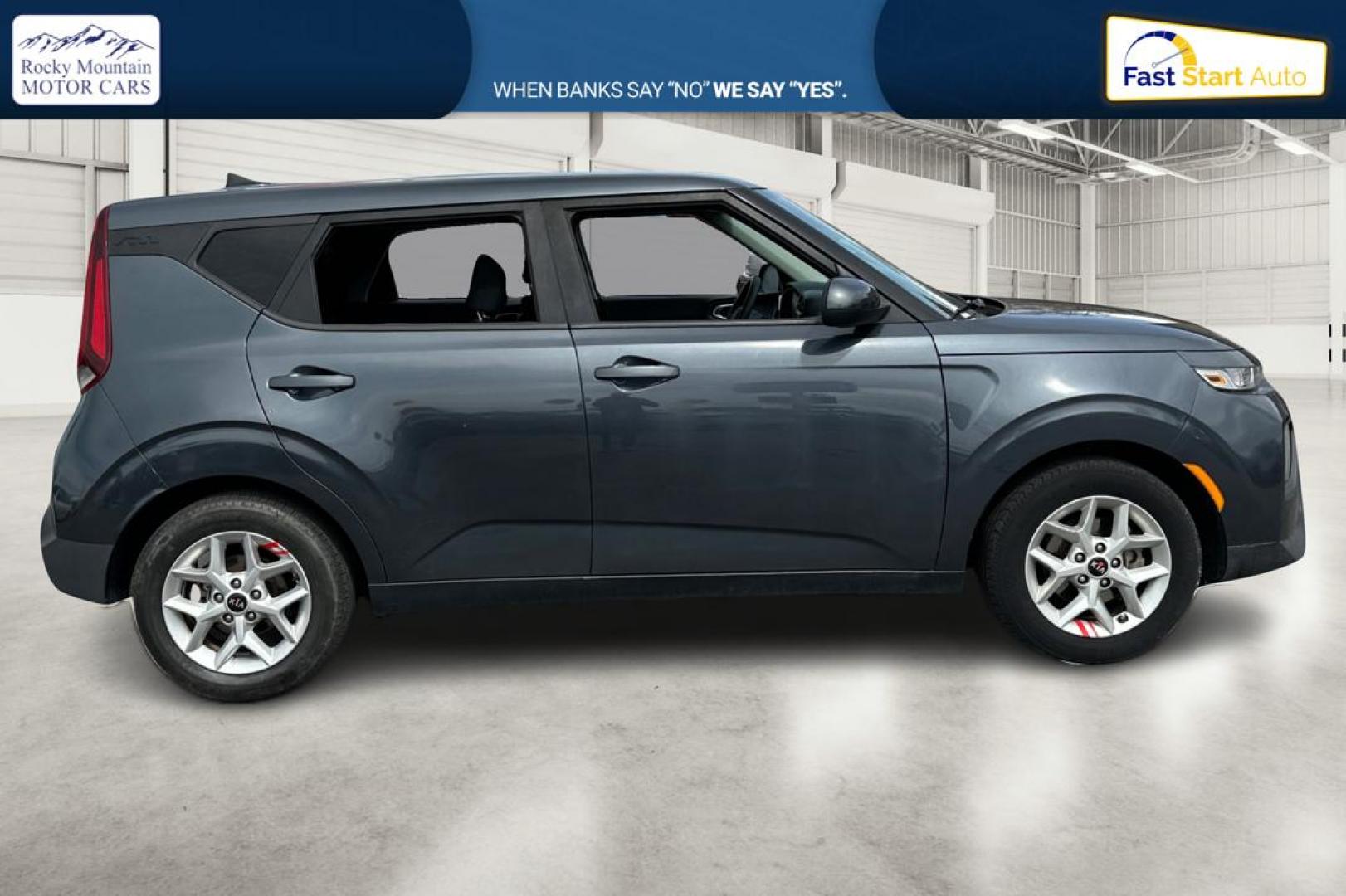 2020 Black Kia Soul S (KNDJ23AU5L7) with an 2.0L L4 DOHC 16V engine, CVT transmission, located at 767 S State Road, Pleasant Grove, UT, 84062, (801) 785-1058, 40.354839, -111.736687 - Photo#1