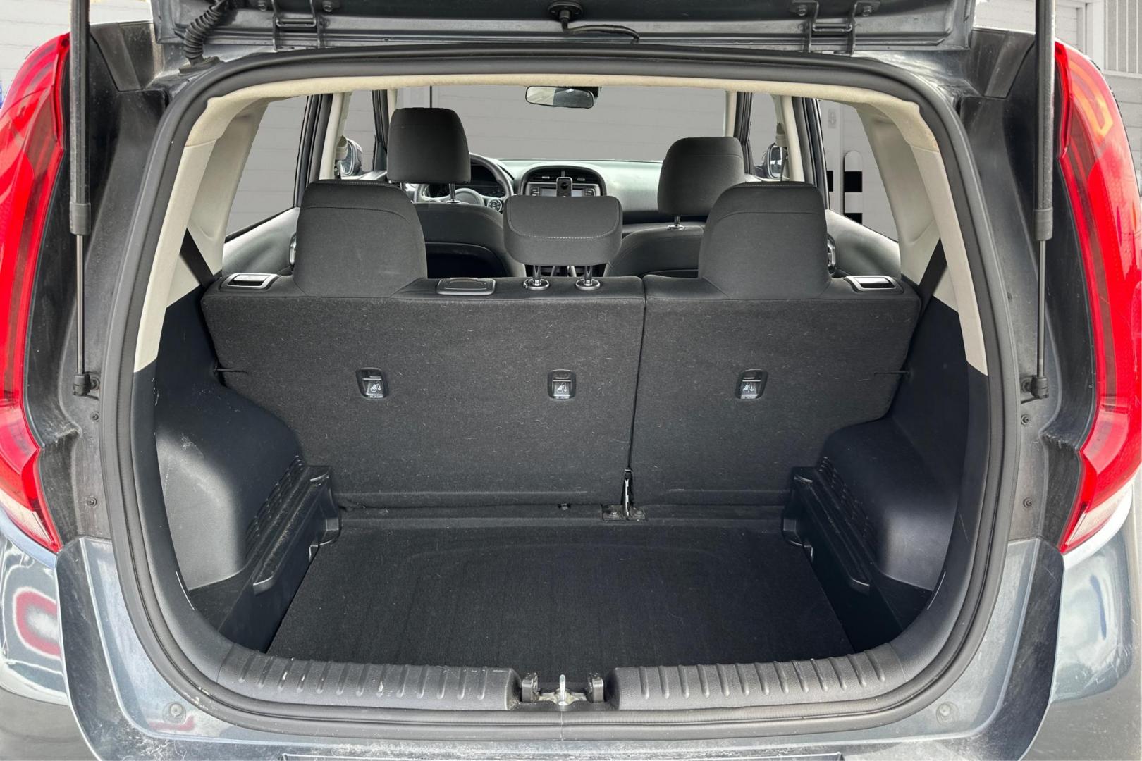 2020 Black Kia Soul S (KNDJ23AU5L7) with an 2.0L L4 DOHC 16V engine, CVT transmission, located at 767 S State Road, Pleasant Grove, UT, 84062, (801) 785-1058, 40.354839, -111.736687 - Photo#13