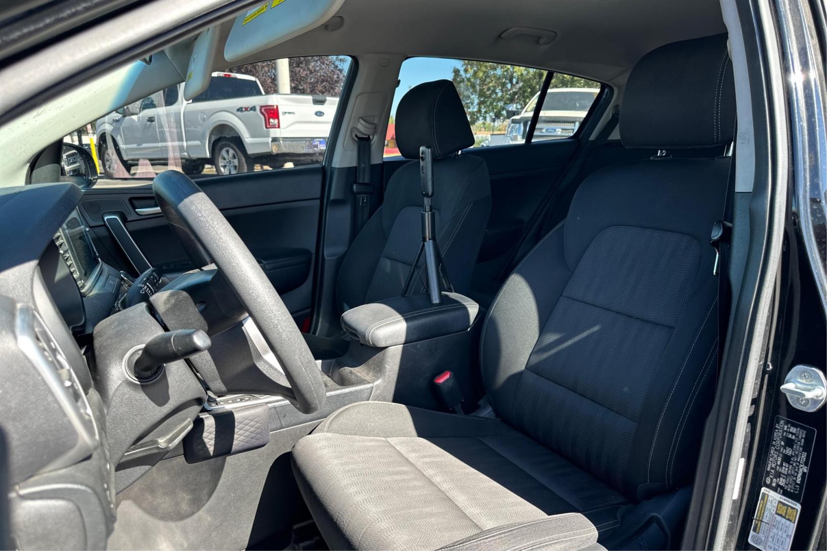 2020 Black Kia Sportage LX FWD (KNDPM3AC5L7) with an 2.4L V6 DOHC 24V engine, 6A transmission, located at 7755 State Street, Midvale, UT, 84047, (801) 753-9063, 40.610329, -111.892159 - Photo#11